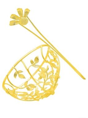 Floral Gold Hair Bun with Daisy Stick